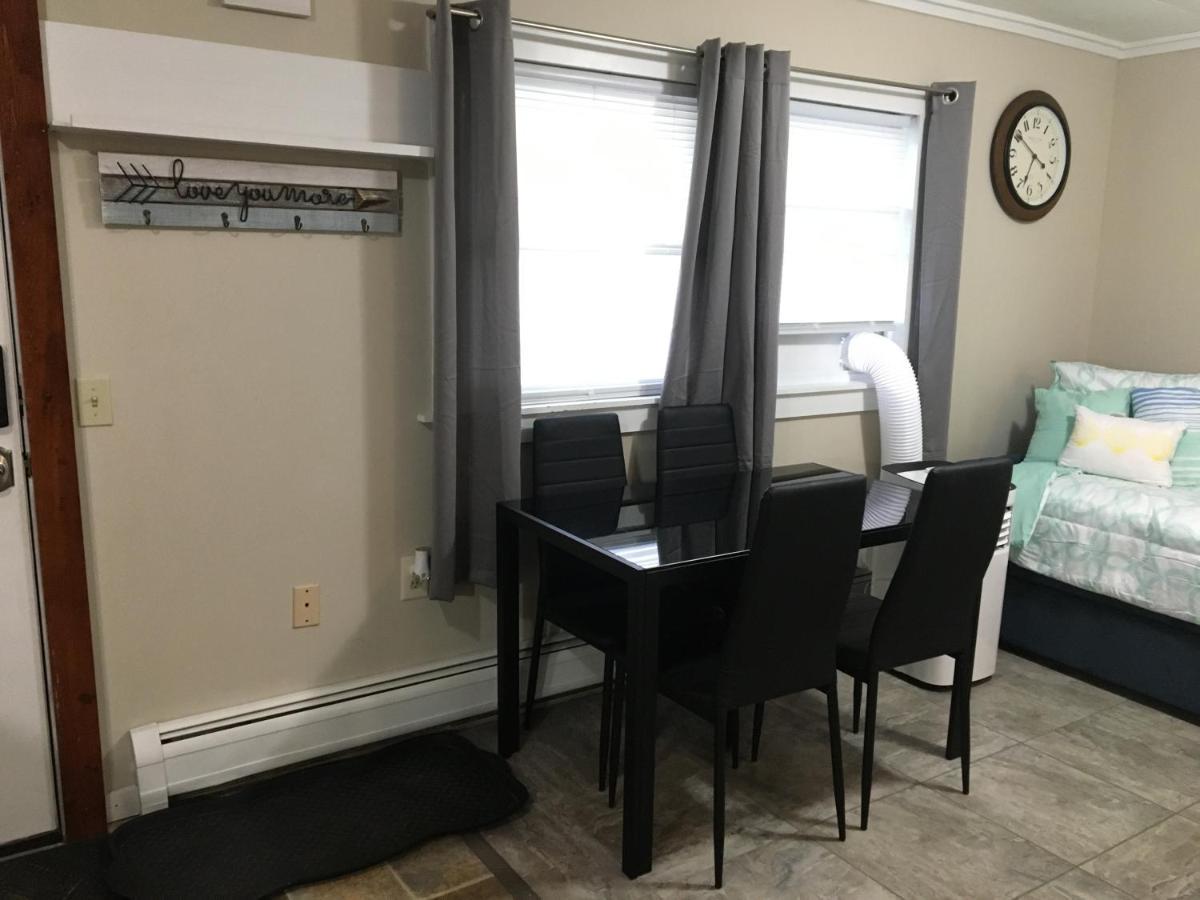 Just Like Being At Home- Newly Renovated Unit North Troy Extérieur photo