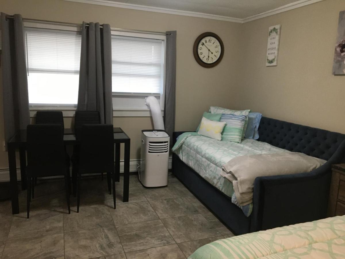 Just Like Being At Home- Newly Renovated Unit North Troy Extérieur photo